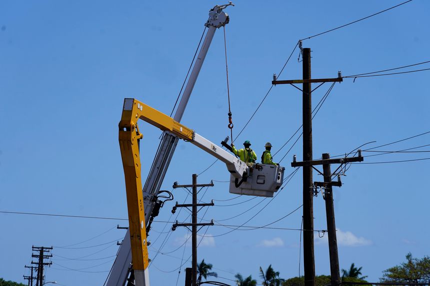 Hawaiian Electric is in Talks with Restructuring Firms